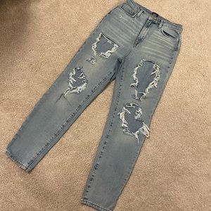 Urban Outfitters light wash loose boyfriend jeans